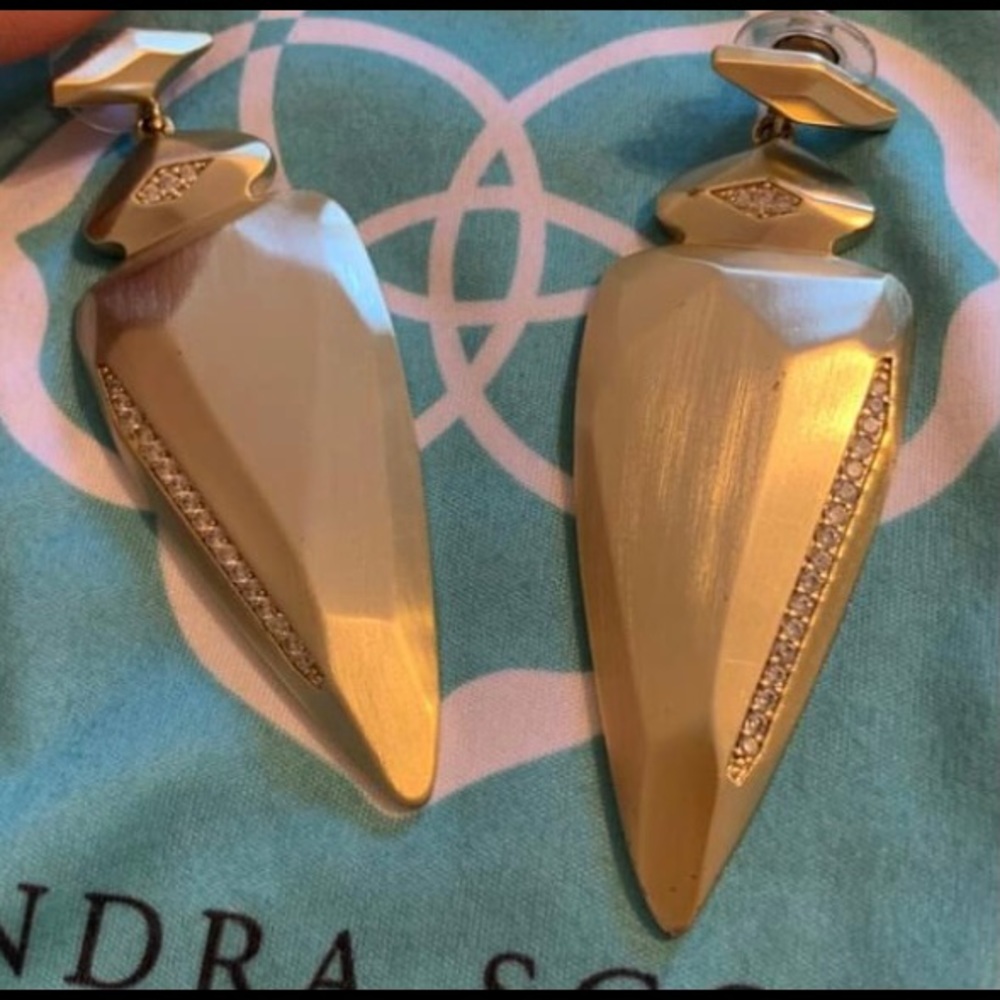EUC - Kendra Scott Earrings